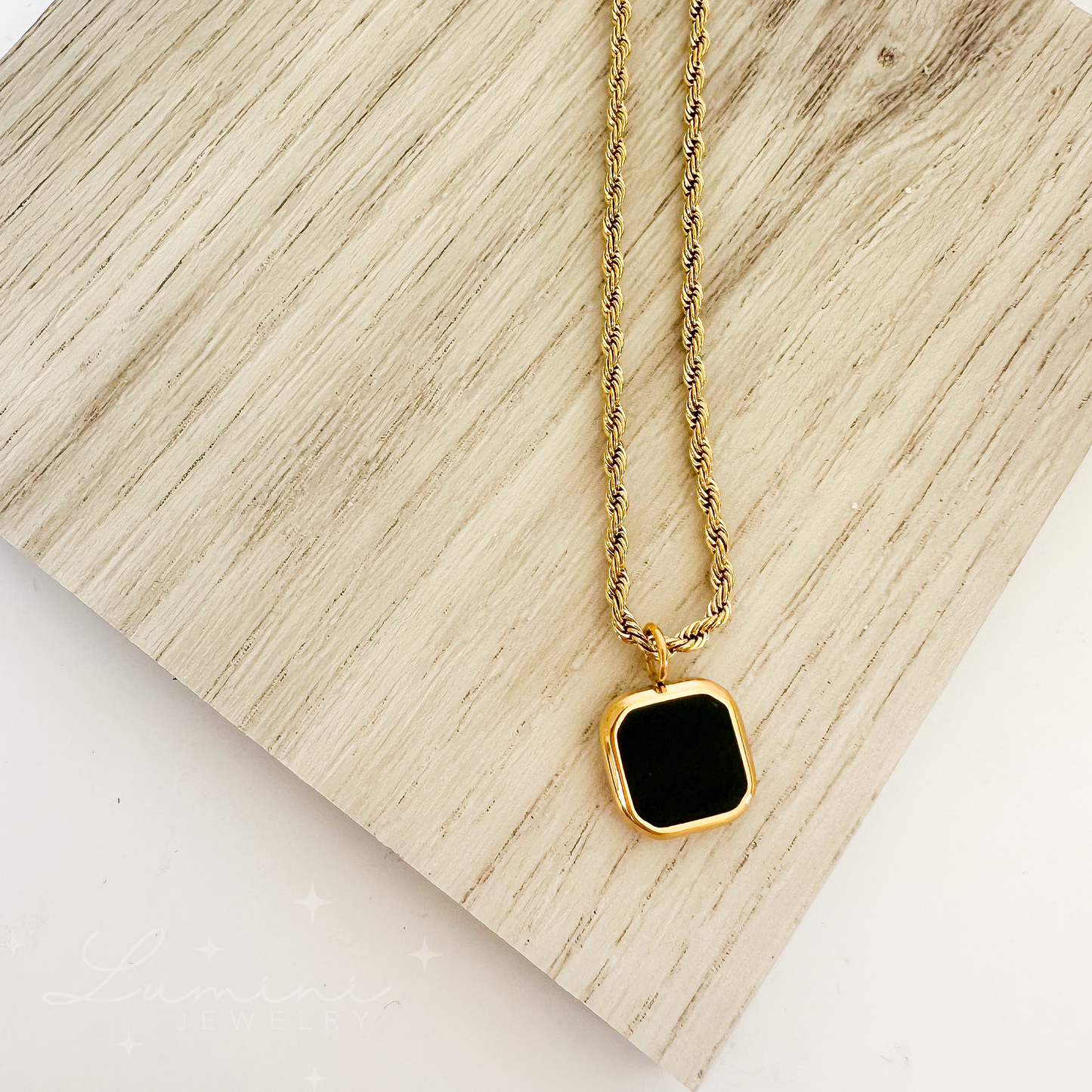 Ava Rope Necklace (Black Stone)