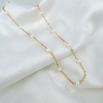 Chloe chain pearl necklace