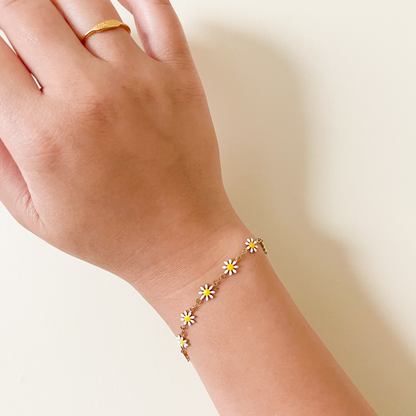 daisy gold bracelet