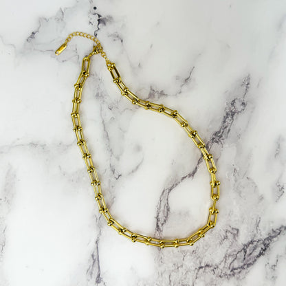 Gold link necklace