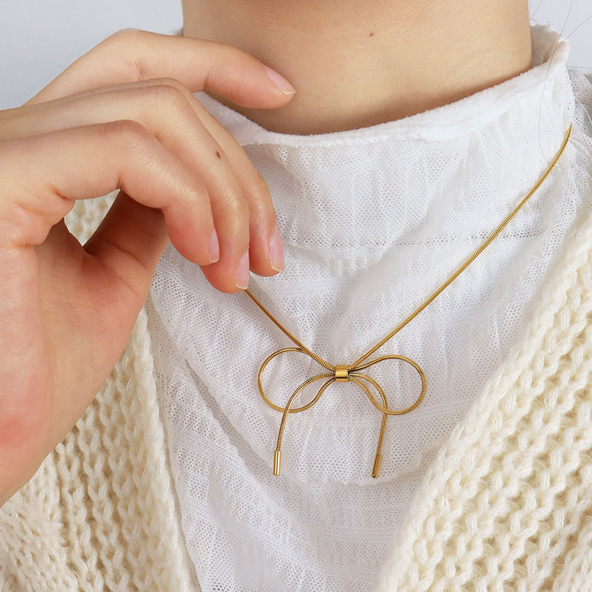 gold bow chain necklace