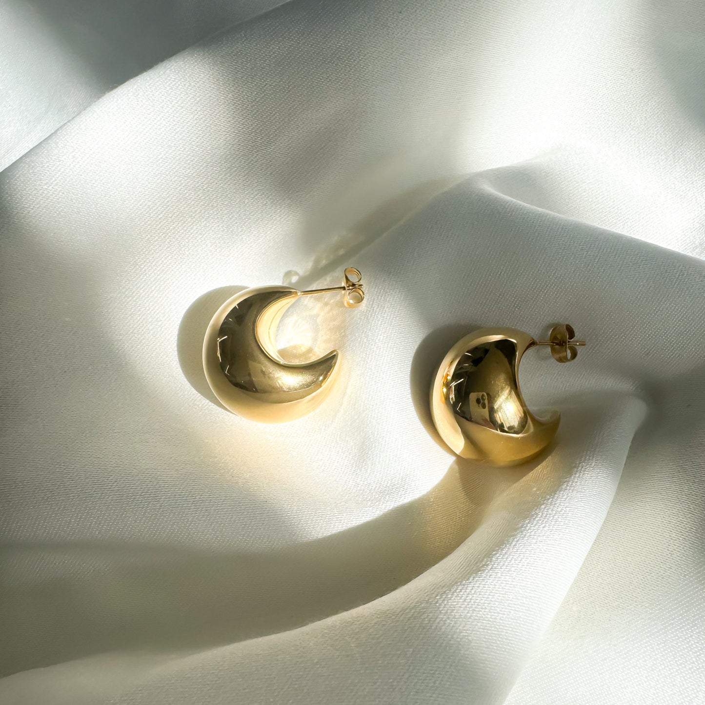 Luxe Ball Earrings (Gold)