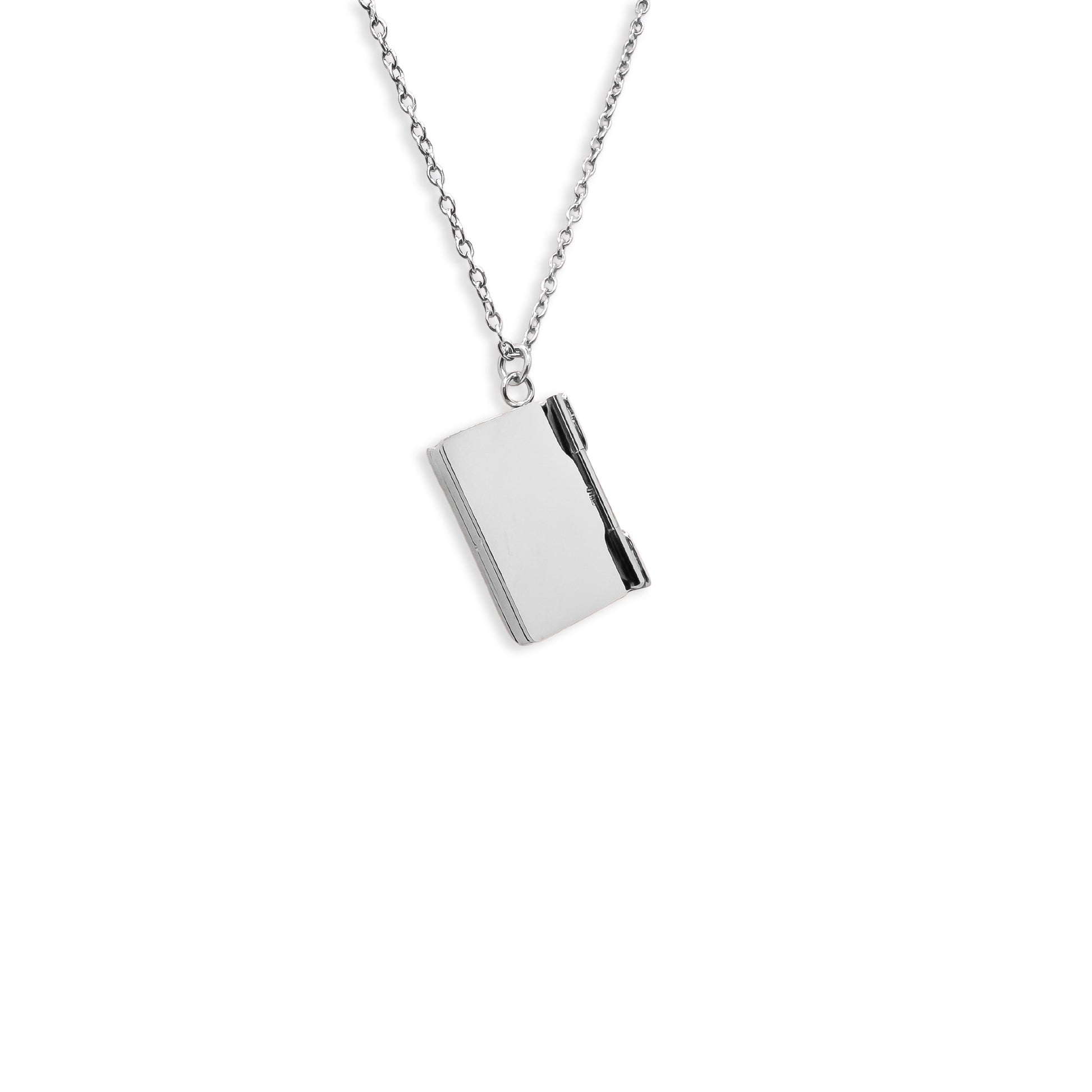 silver pendant necklace