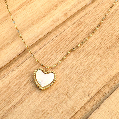 white shell heart pendant necklace